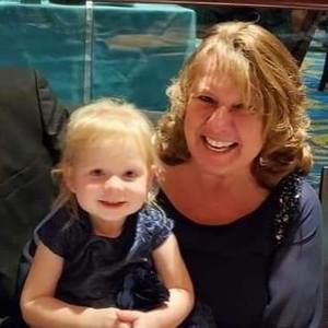 Meet your Posher, Teresa